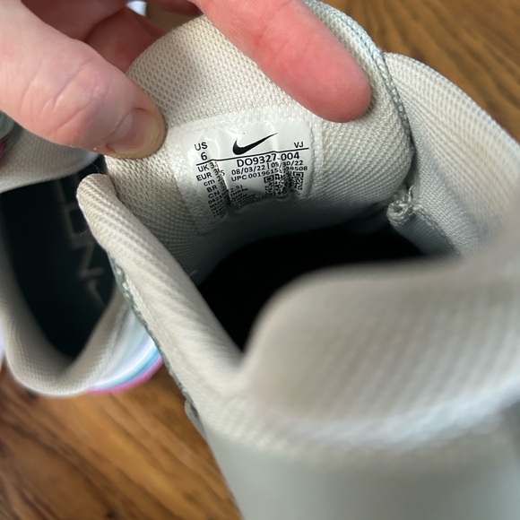 Nike Metcon 8 Training Shoes - Picture 6 of 8